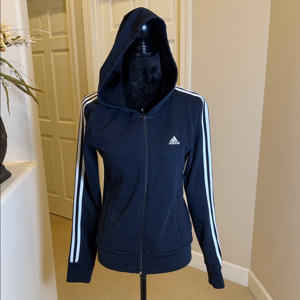 Adidas Three Stripes Hoodie Size‎ Medium